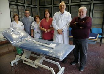 L’Emporio della solidarietà di Sassari ha donato un nuovo lettino all’Aou per le visite in Pediatria