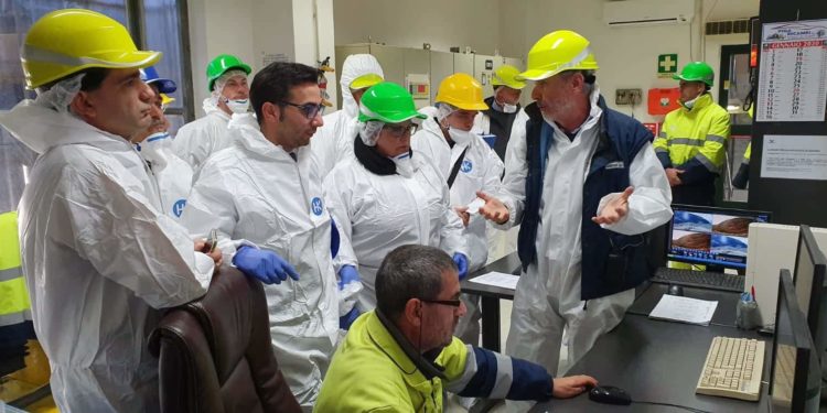 L’assessore dell’Ambiente, Gianni Lampis, ha visitato lunedì 13 gennaio l’impianto di trattamento dei rifiuti di Villacidro