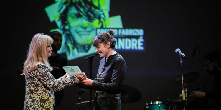 Lamine s’è imposta nella sezione musica del Premio De Andrè