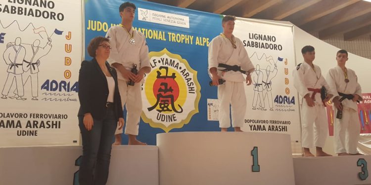 Marco Battino al comando della classifica nazionale cadetti 66 kg di judo