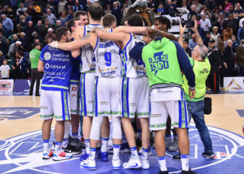 La Dinamo in campo alle 18.30 all’Allianz Dome con la Pallacanestro Trieste