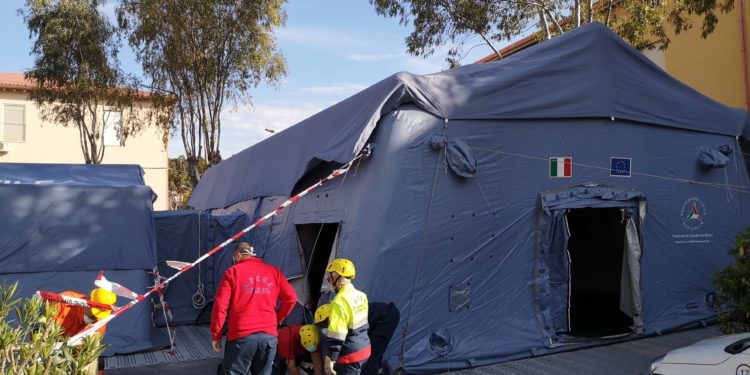 Tende di emergenza sono state sistemate all’ospedale SS Trinità di Cagliari
