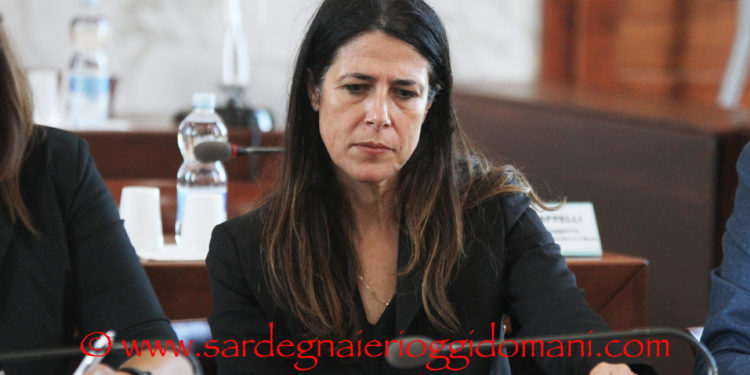 Il sottosegretario Alessandra Todde: «La ripresa passa per una conversione digitale ed un approvvigionamento continuo dei DPI per le aziende»