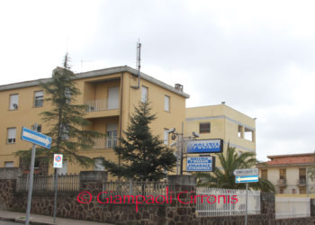 Denunciata e sanzionata una coppia, a Carbonia, per aver tentato di eludere i controlli della Polizia di Stato