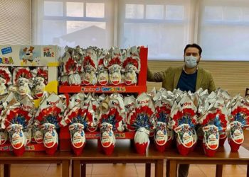 Il comune di Muros regala alle famiglie 150 uova di cioccolato