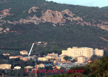 La megastruttura per infettivi del Sirai concepita e realizzata negli anni ’90 e mai decollata