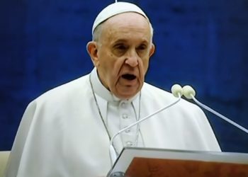 Questa sera in Mondovisione Papa Francesco celebrerà in Vaticano la Via Crucis