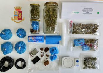La Polizia di Stato ha arrestato un 22enne cagliaritano per spaccio di droga in una cantina