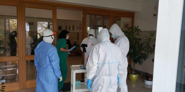 Team di specialisti ospedalieri nelle case di riposo del territorio di Sassari