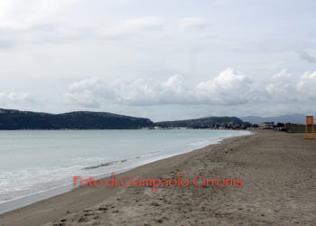 Edoardo Tocco: «No a provvedimenti restrittivi per il Poetto, tutelare la libertà dei bagnanti e degli operatori economici»