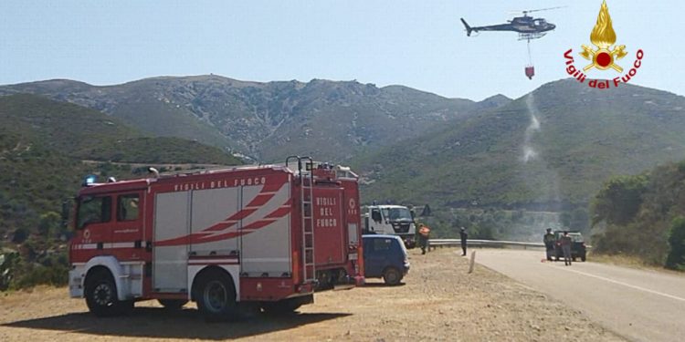I vigili del fuoco di Cagliari stamane sono intervenuti per spegnere un incendio a Dolianova