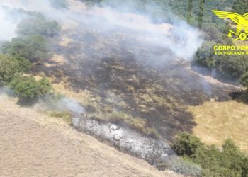 Incendi a Gairo, Cossoine e Villasalto, sul posto mezzi e uomini della Forestale