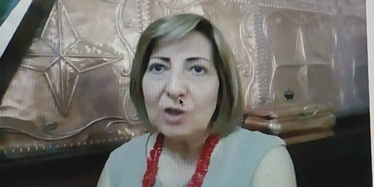 “Duas lìnguas, duas coralis” – Si ndi fueddat sa professoressa Lalla Serra