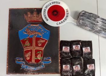Gli agenti del Nucleo investigativo di Cagliari hanno arrestato un 37enne trovato in possesso di oltre 1,5 kg di hashish