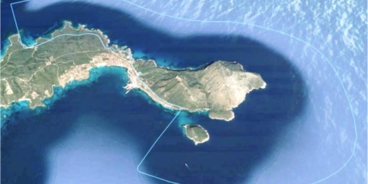 “Salviamo la costa di Golfo Aranci”: sabato 1 agosto sit-in nella spiaggia dei Baracconi