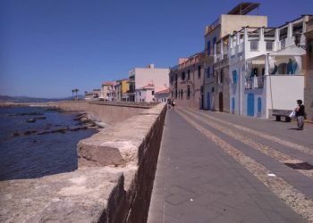 Sanità algherese. Il centrosinistra: «Serve un Consiglio comunale aperto, non tra pochi»