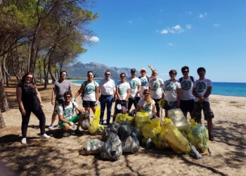 Tortolì: ripulite la spiaggia e la pineta della Capannina