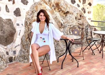 Caterina Murino a Galtellì per una serie di scatti fotografici, il plauso del sindaco Giovanni Santo Porcu