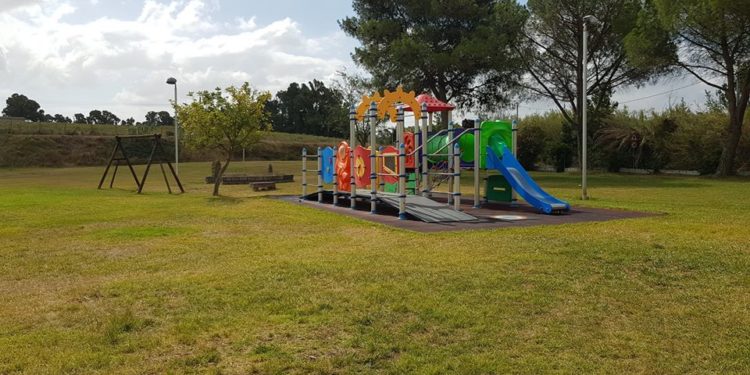 Zeddiani: conclusi i lavori di manutenzione nel parco oasi, alla GB Services 2018, del parco giochi comunale