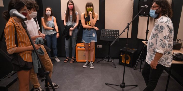 “La Chitarreria”: nasce il progetto del chitarrista algherese Antonio Fortunato