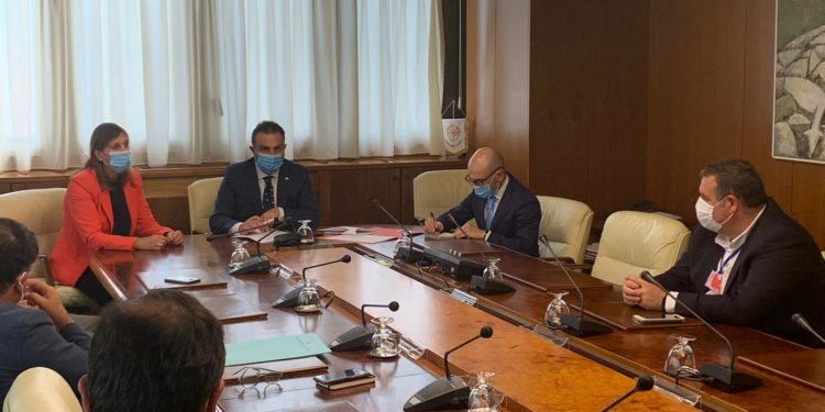 Il presidente Michele Pais e la vicepresidente della Giunta Alessandra Zedda ricevono i direttivi nazionali e regionali dell’associazione nazionale ambulanti