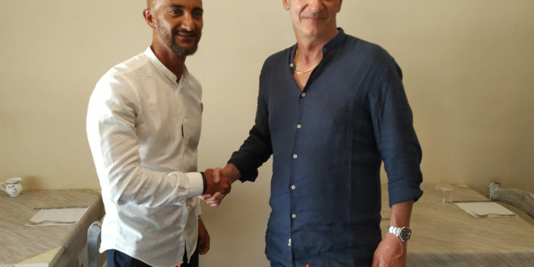 Il Carbonia annuncia i primi quattro nuovi arrivi ed una conferma. Marcello Angheleddu giocherà con il Muravera