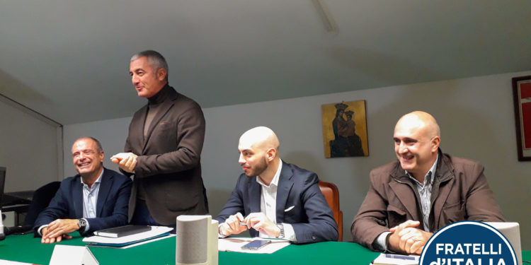 Anche Fdi Alghero raccoglie le firme contro il Governo