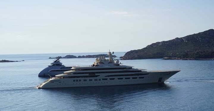 Porto Cervo: arriva il Dilbar, lo yatch più grande al mondo per stazza