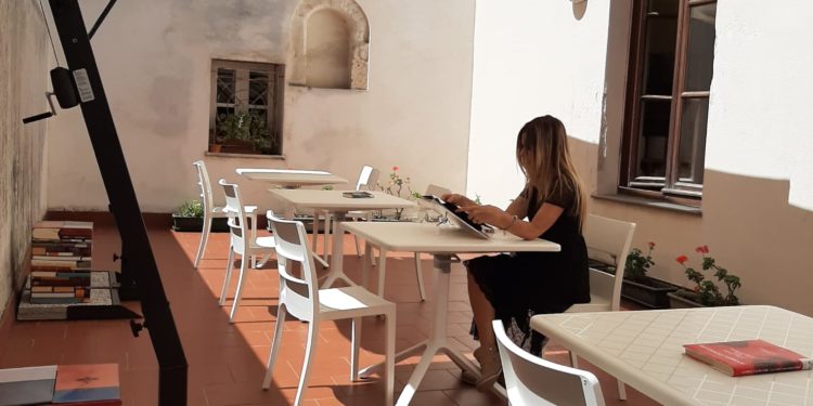 Sassari: le terrazze del Palazzo d’Usini si trasformano in sale letture all’aperto