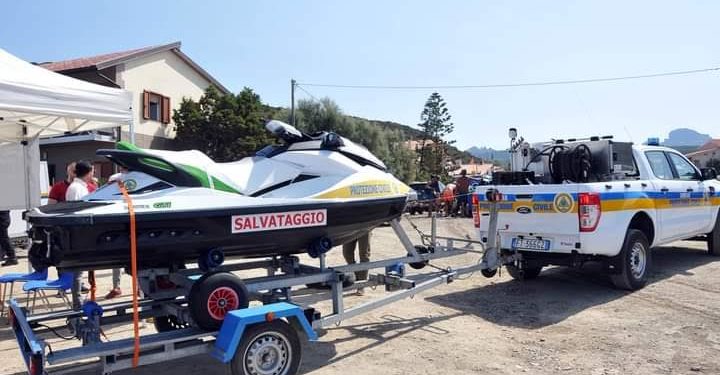 La Protezione civile ha consegnato la 12ª moto d’acqua per soccorso in mare ad associazioni di volontari di Arbus