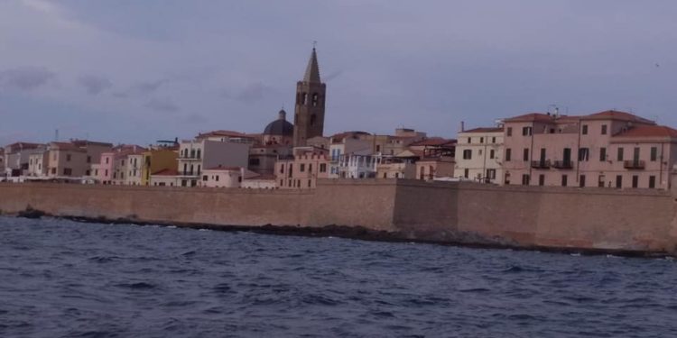 Piscina comunale. Il centrosinistra algherese: «Dal centrodestra arrivarono risposte irridenti»