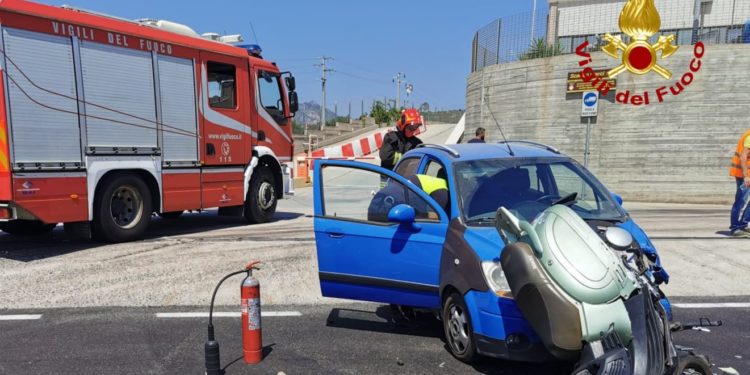 Olbia: incidente nella zona industriale, sl posto i vigili del fuoco