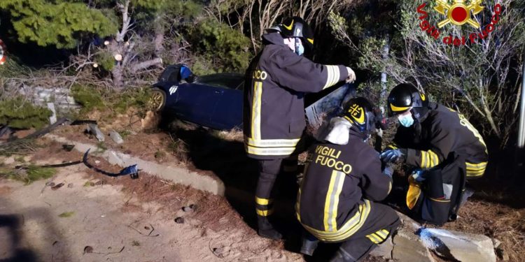 Arzachena: incidente stradale a Poltu Quatu, una persona in ospedale