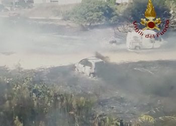 I vigili del fuoco del Comando di Cagliari sono intervenuti per spegnere un incendio di vegetazione in località Barracca Manna
