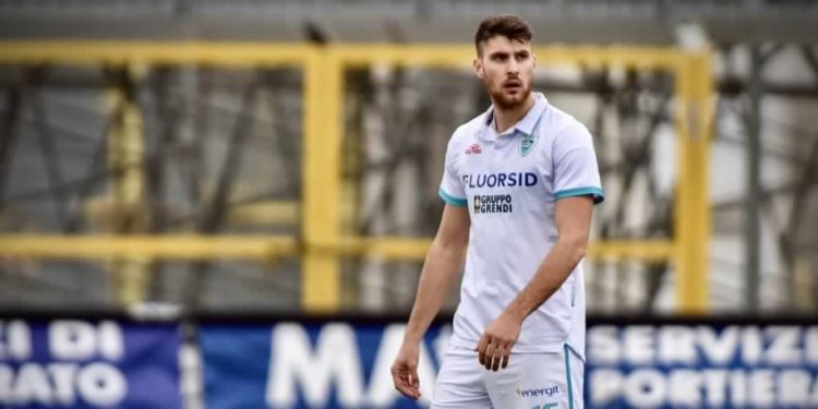 Olbia Calcio: rinnovato il prestito di Giorgio Altare