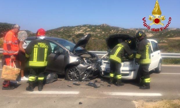 Olbia: incidente stradale nei pressi di Vaccileddi, 4 persone in ospedale