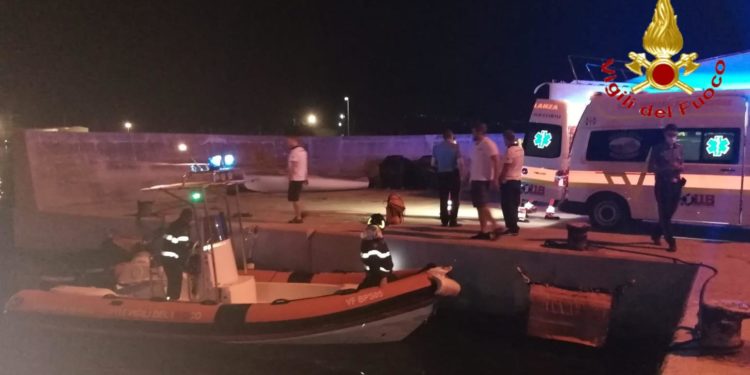 Tortolì: un 21enne inglese cade sugli scogli a Cala Moresca, intervengono i vigili del fuoco