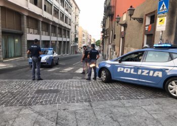 Gli agenti delle Volanti della Polizia di Stato, a Cagliari, hanno arrestato un 20enne per tentato omicidio
