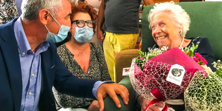 Alghero: i cent’anni di zia Giovanna Mariani