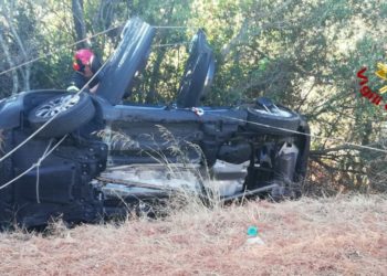 Arzachena: incidente stradale nella zona industriale, tre feriti