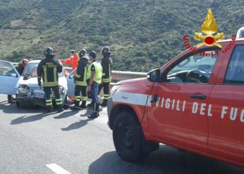 Incidenti stradali sulla 131 dcn, due persone in ospedale