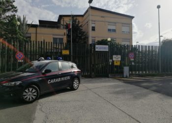 I carabinieri di Monserrato hanno arrestato un 28enne di Selargius per rapina e violenza e resistenza a un pubblico ufficiale