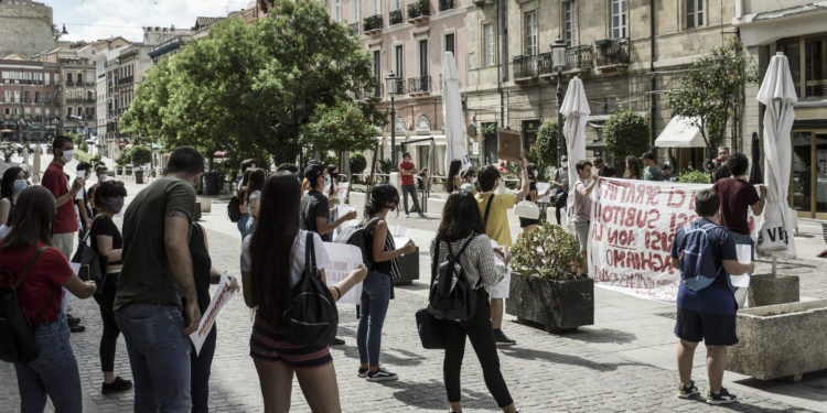 Non si fermano le proteste degli studenti universitari di Cagliari