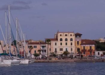 Riapertura delle scuole ad Alghero. Il centrosinistra: «Basta proclami, è ora di fare»