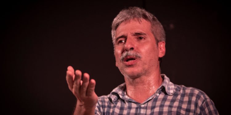 Pesticidio, nuova produzione del Cada Die Teatro, sbarca questa sera in Lombardia