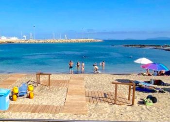 Porto Torres: prorogato, sino al 13 settembre, il servizio di salvamento a mare