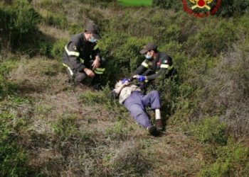 Sini: 80enne non fa rientro a casa, lo trovano i vigili del fuoco ed i carabinieri