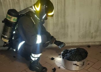 Olbia: principio d’incendio in una cucina di una struttura ricettiva, sul posto i vigili del fuoco