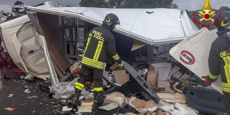 Incidente stradale all’altezza dello svincolo di Paulilatino nord, morta una persona
