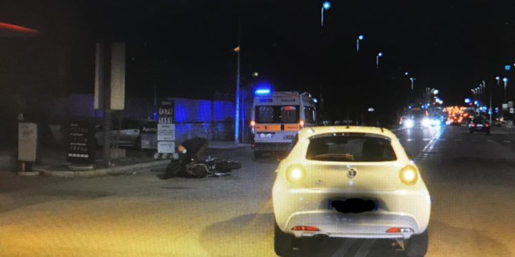 Cagliari: scontro tra un’Alfa e una moto, sul posto la Polizia locale